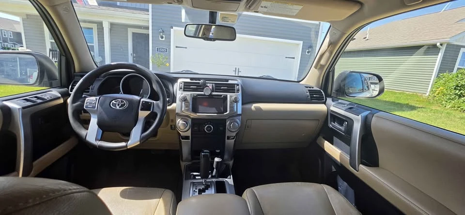 2012 Toyota 4Runner 5th Gen - Image 10 of 20