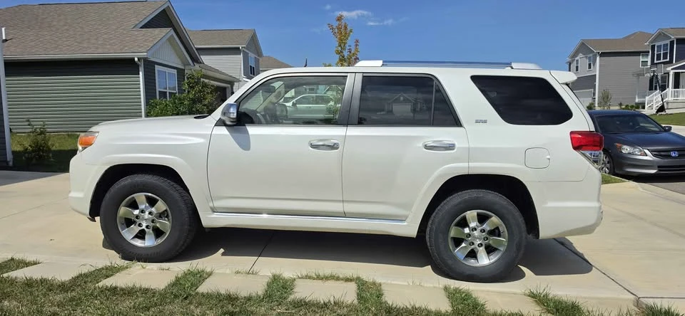 2012 Toyota 4Runner 5th Gen - Image 7 of 20