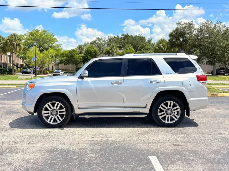 2012 Toyota 4Runner 5th Gen - Image 5 of 18