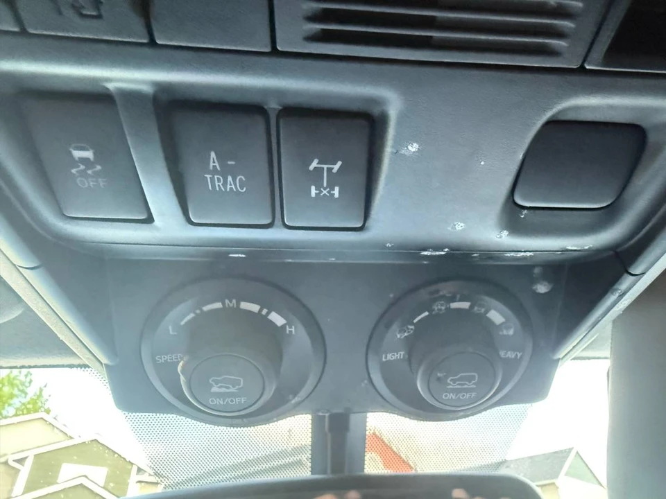 2012 Toyota 4Runner - Image 10 of 12