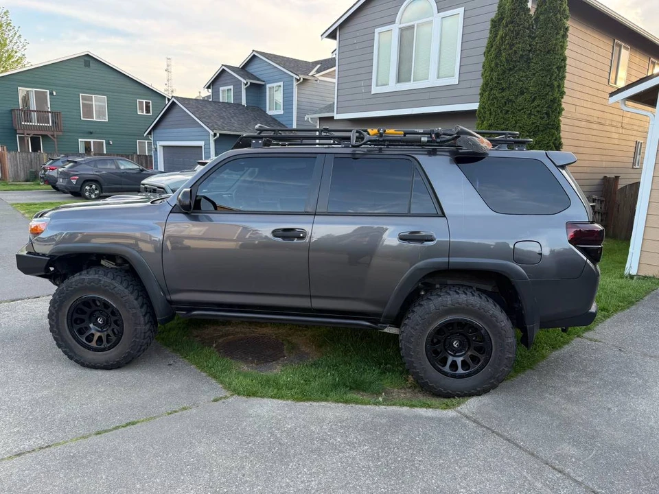 2012 Toyota 4Runner - Image 3 of 12
