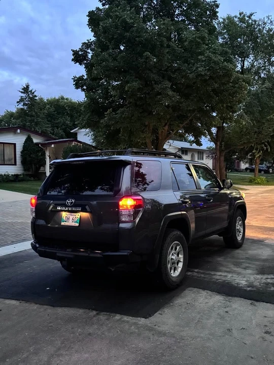 2012 Toyota 4Runner 5th Gen - Image 18 of 19