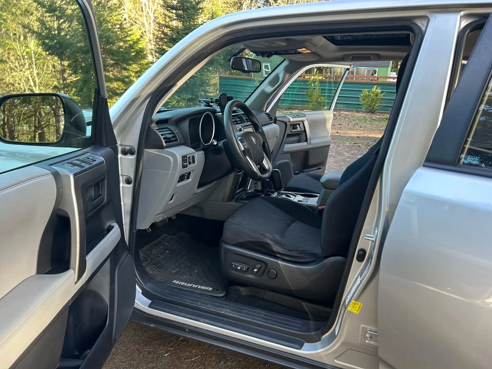 2012 Toyota 4Runner 5th Gen - Image 14 of 20