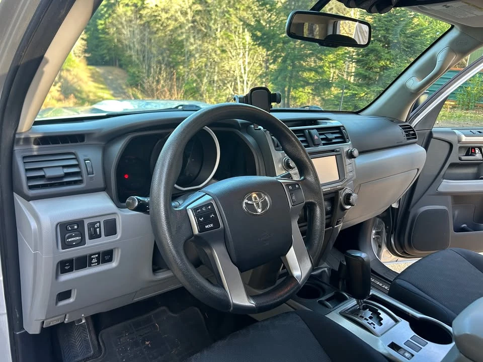 2012 Toyota 4Runner 5th Gen - Image 13 of 20