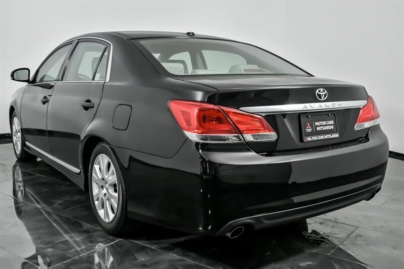 2012 Toyota Avalon 3rd Gen - Image 9 of 21