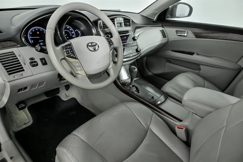 2012 Toyota Avalon 3rd Gen - Image 17 of 21