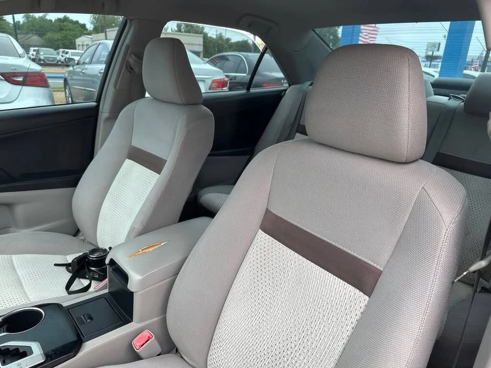 2012 Toyota Camry 7th Gen - Image 14 of 17
