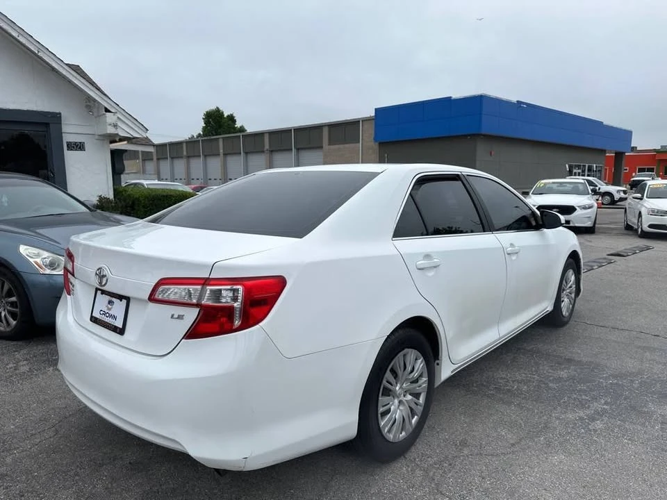 2012 Toyota Camry 7th Gen - Image 2 of 17