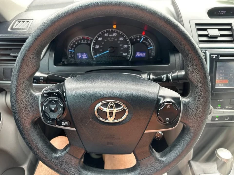 2012 Toyota Camry 7th Gen - Image 9 of 17