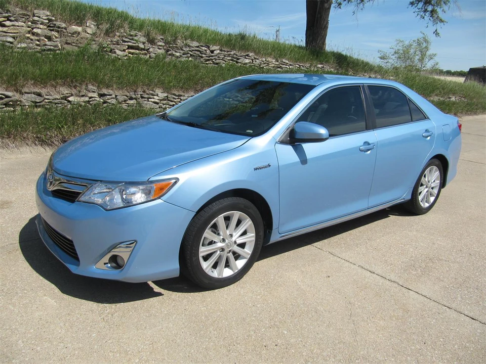 2012 Toyota Camry 7th Gen - Image 8 of 23