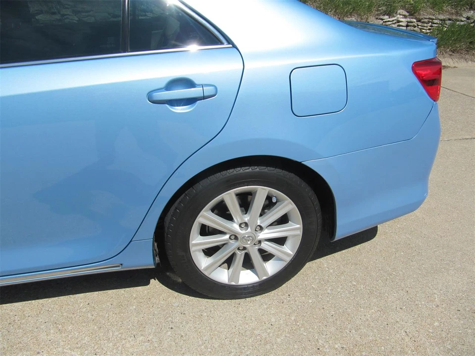 2012 Toyota Camry 7th Gen - Image 10 of 23