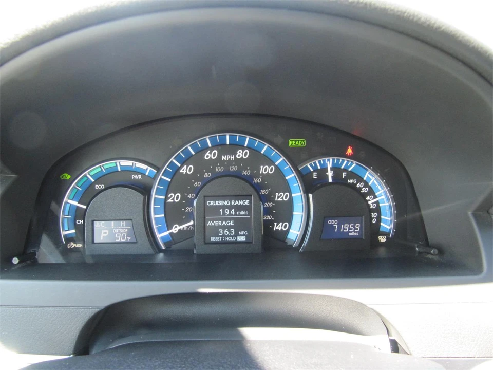 2012 Toyota Camry 7th Gen - Image 13 of 23
