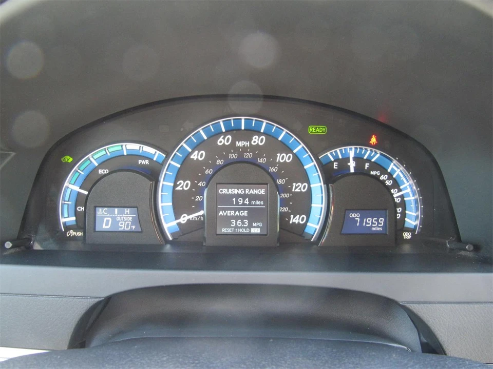 2012 Toyota Camry 7th Gen - Image 16 of 23