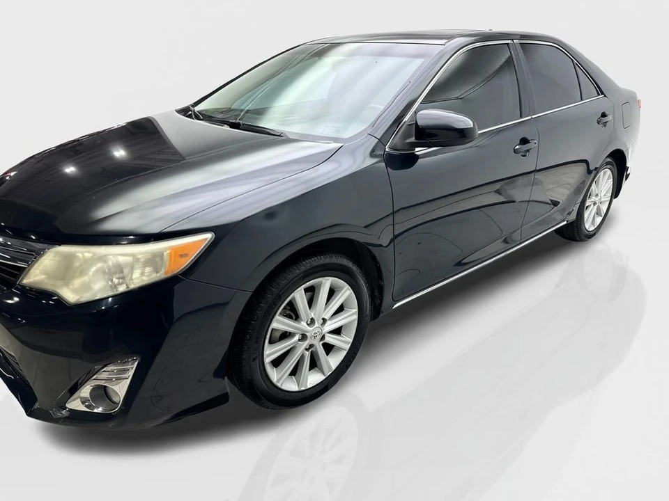 2012 Toyota Camry 7th Gen - Image 11 of 21