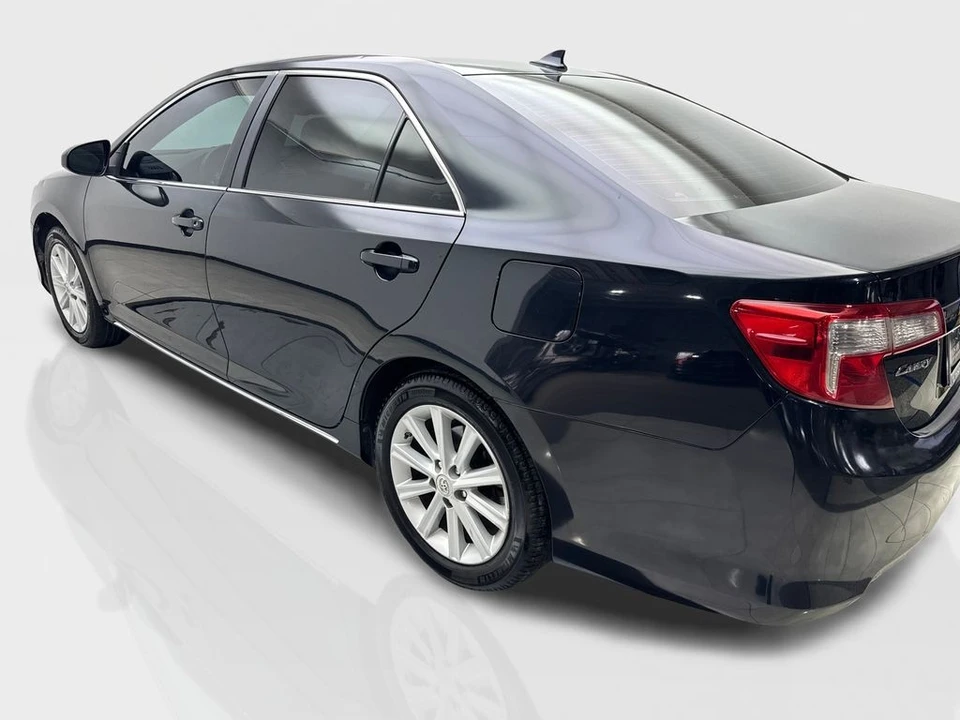 2012 Toyota Camry 7th Gen - Image 13 of 21