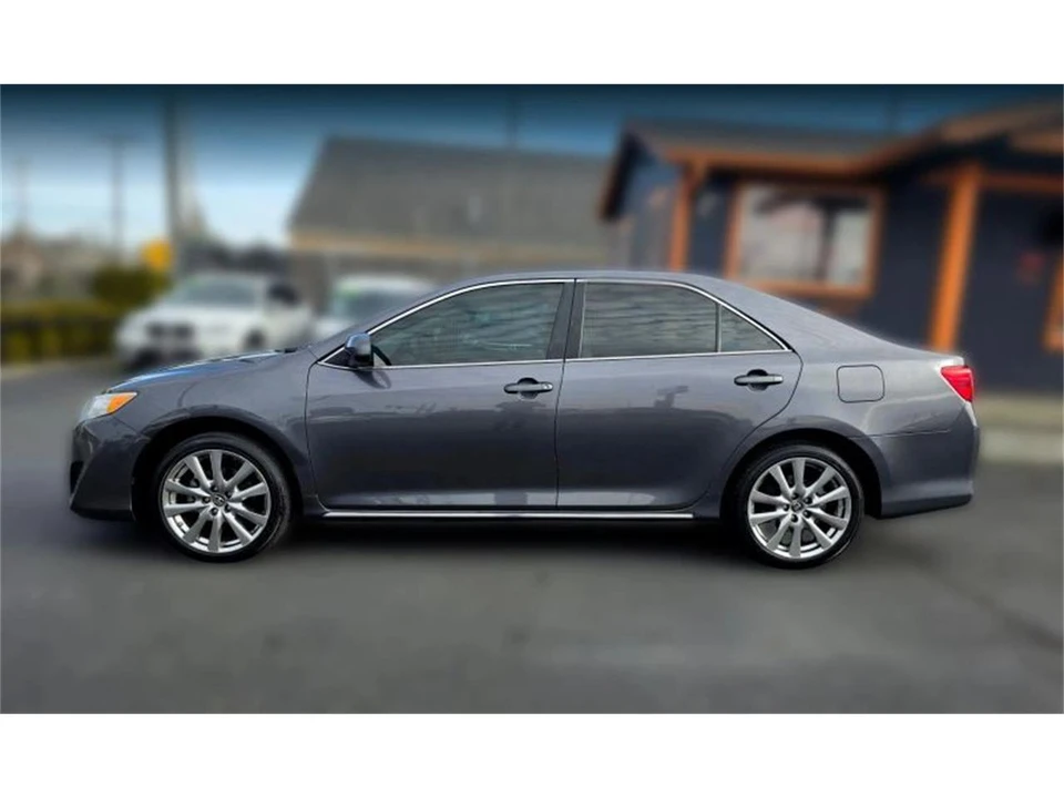 2012 Toyota Camry 7th Gen - Image 2 of 17