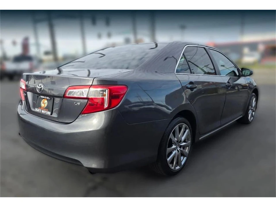 2012 Toyota Camry 7th Gen - Image 5 of 17