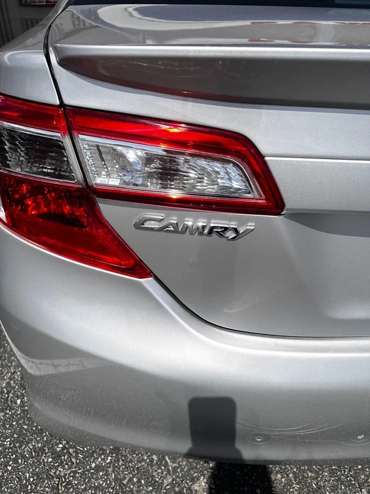 2012 Toyota Camry 7th Gen - Image 10 of 17
