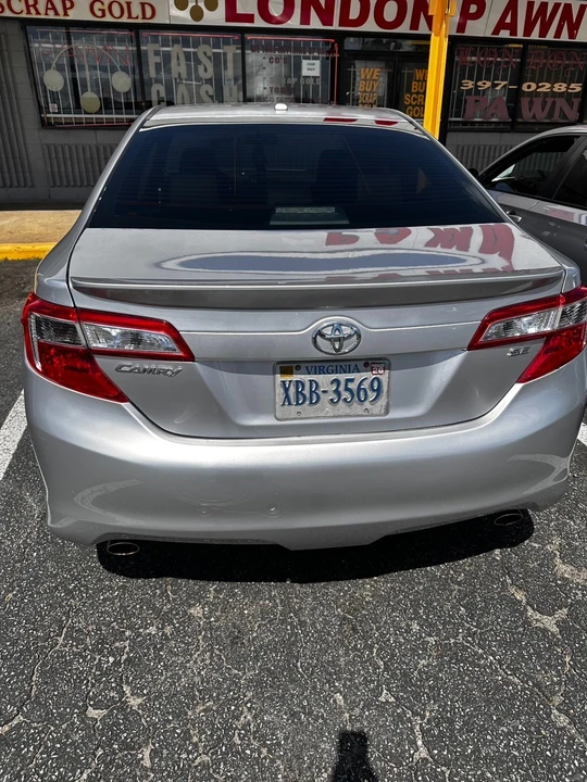 2012 Toyota Camry 7th Gen - Image 9 of 17