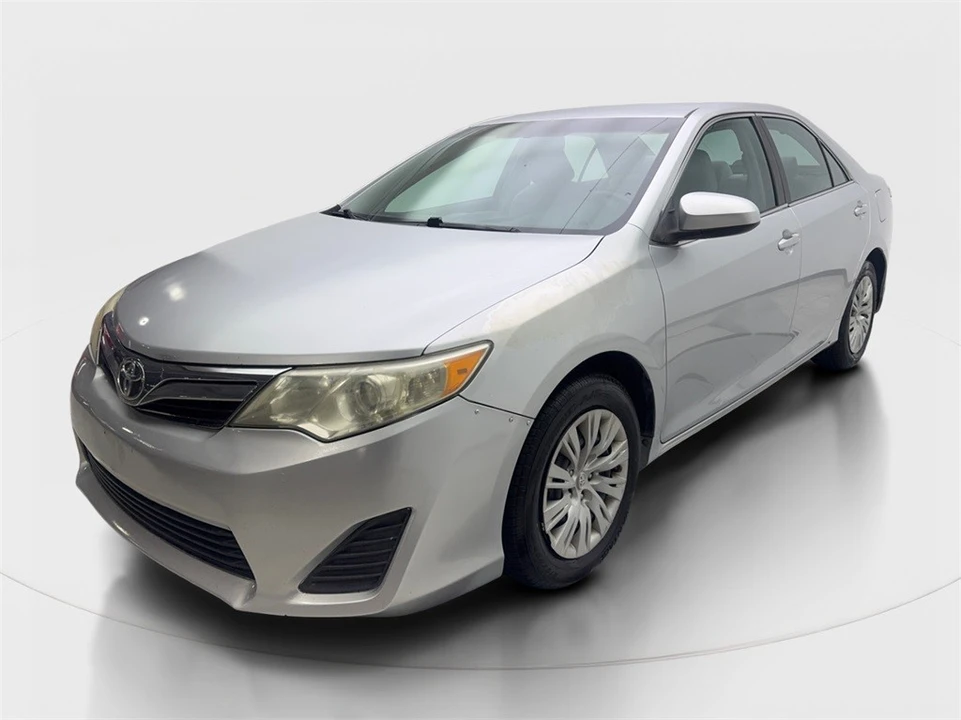 2012 Toyota Camry 7th Gen - Image 2 of 12