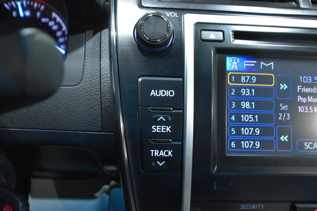 2012 Toyota Camry 7th Gen - Image 19 of 21