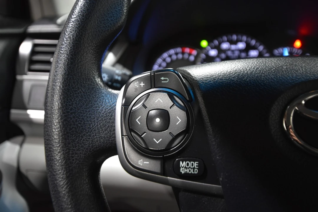 2012 Toyota Camry 7th Gen - Image 15 of 21