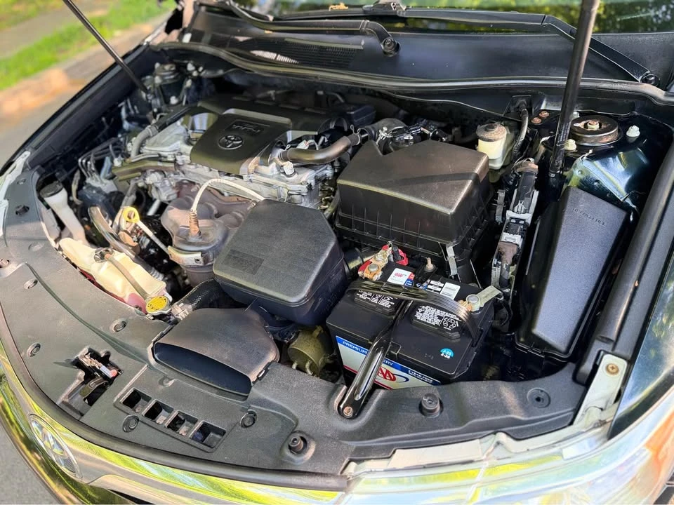 2012 Toyota Camry 7th Gen - Image 8 of 10