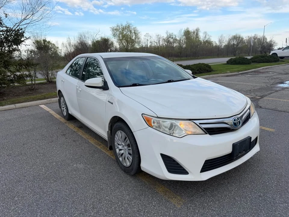 2012 Toyota Camry 7th Gen - Image 2 of 7