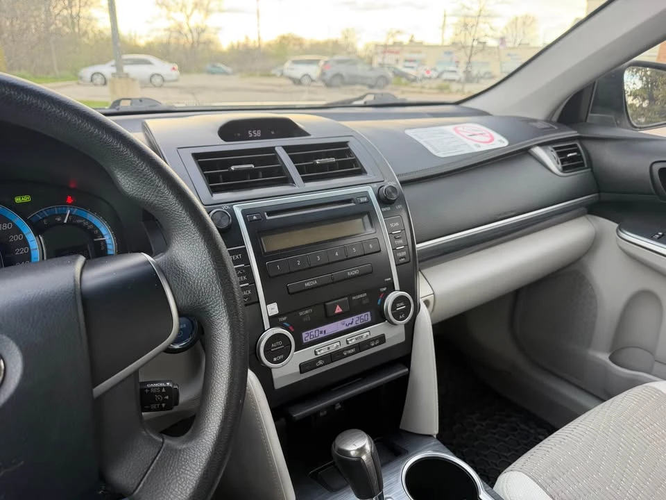 2012 Toyota Camry 7th Gen - Image 6 of 7