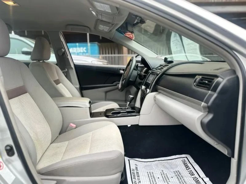 2012 Toyota Camry 7th Gen - Image 10 of 12