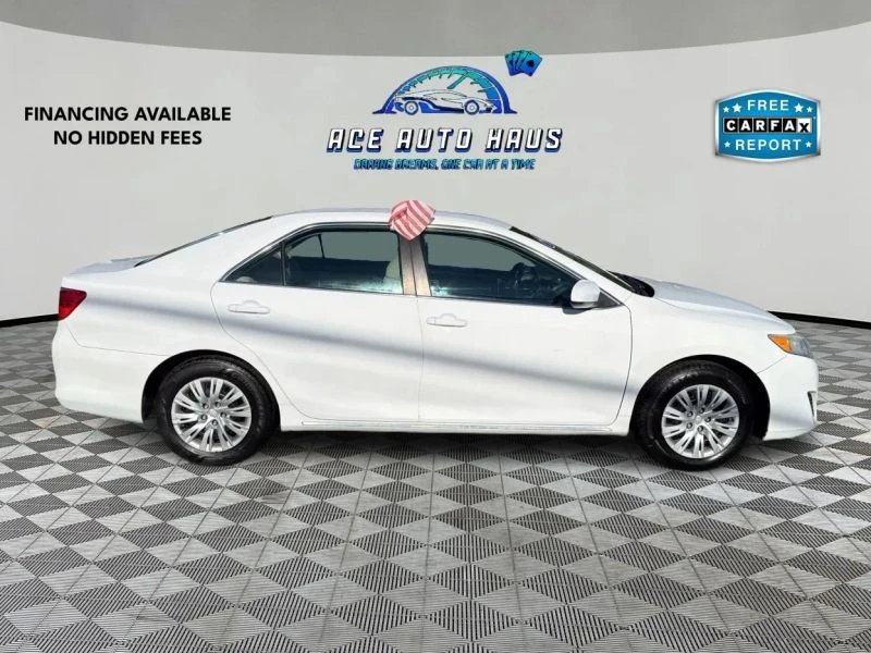 2012 Toyota Camry 7th Gen - Image 8 of 12