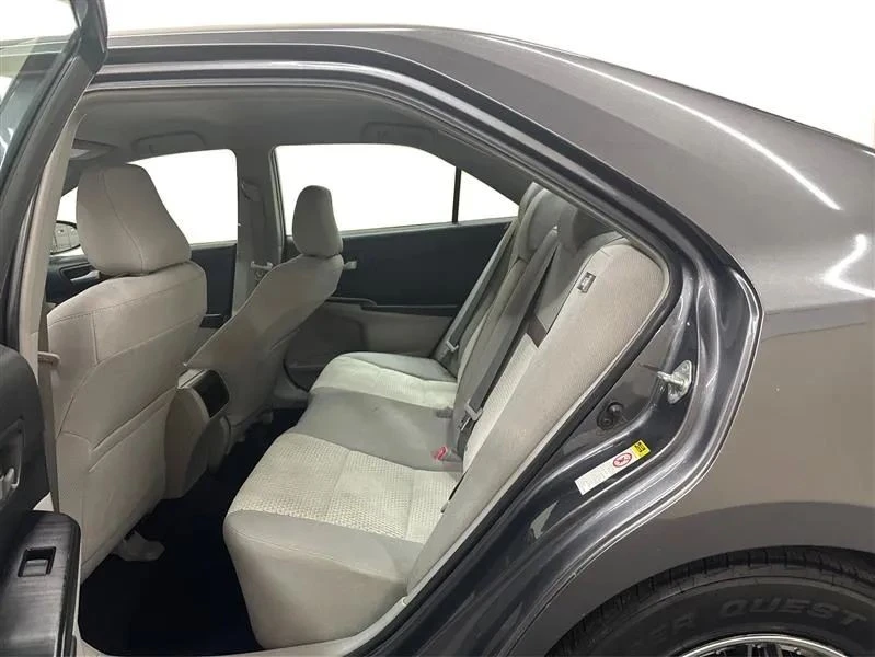 2012 Toyota Camry 7th Gen - Image 10 of 12