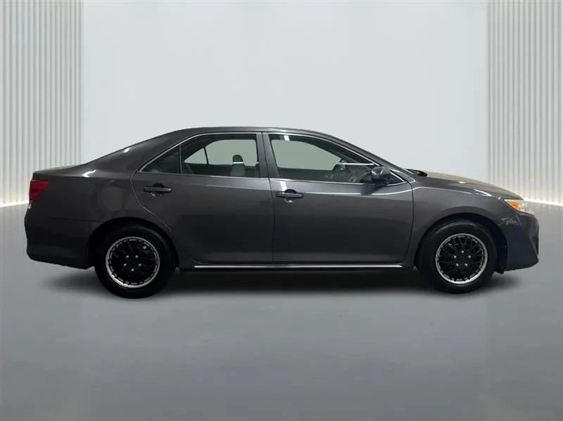 2012 Toyota Camry 7th Gen - Image 6 of 12