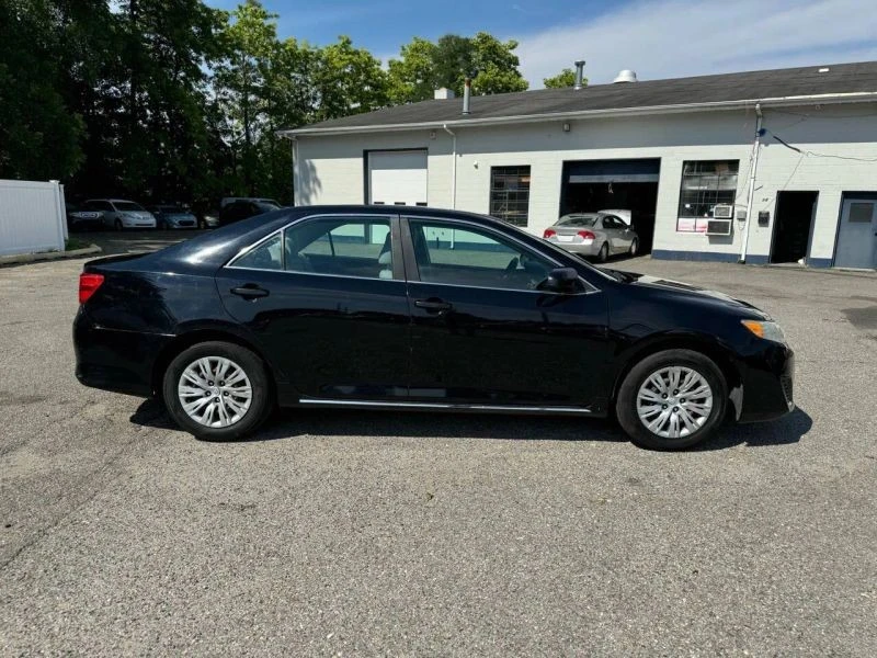 2012 Toyota Camry 7th Gen - Image 5 of 12