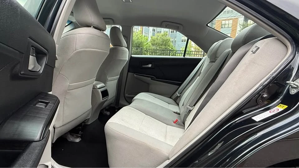 2012 Toyota Camry 7th Gen - Image 9 of 15