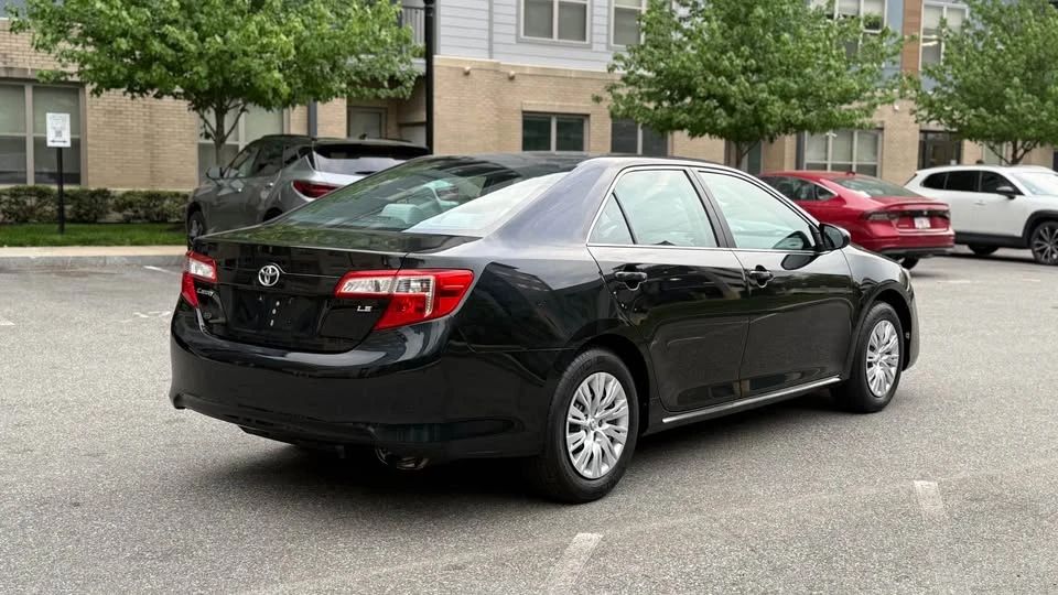 2012 Toyota Camry 7th Gen - Image 5 of 15