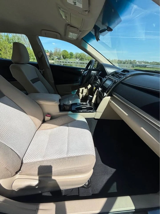 2012 Toyota Camry 7th Gen - Image 16 of 17