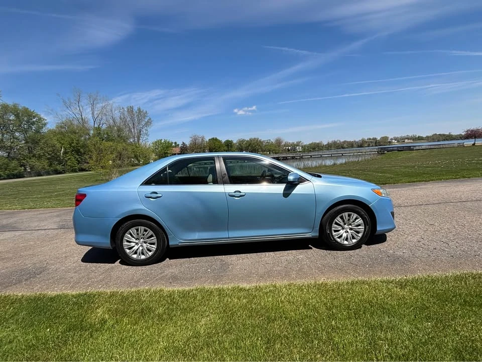 2012 Toyota Camry 7th Gen - Image 4 of 17