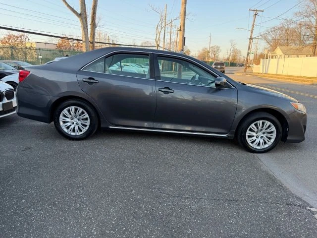 2012 Toyota Camry 7th Gen - Image 5 of 9