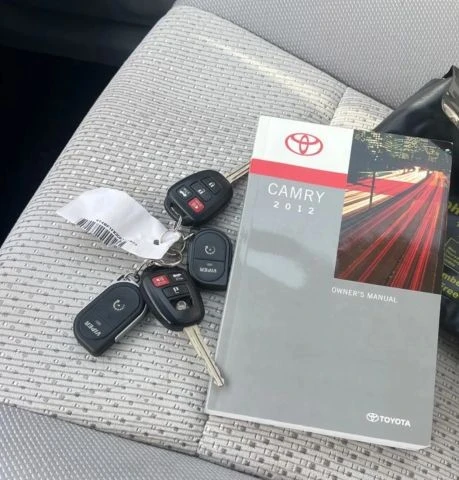 2012 Toyota Camry 7th Gen - Image 17 of 21