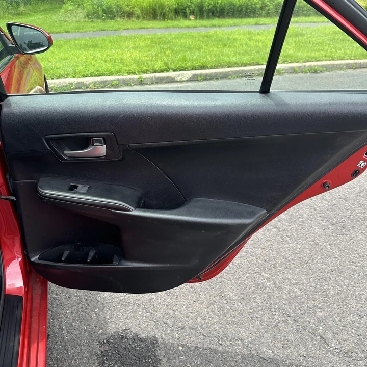 2012 Toyota Camry 7th Gen - Image 17 of 31
