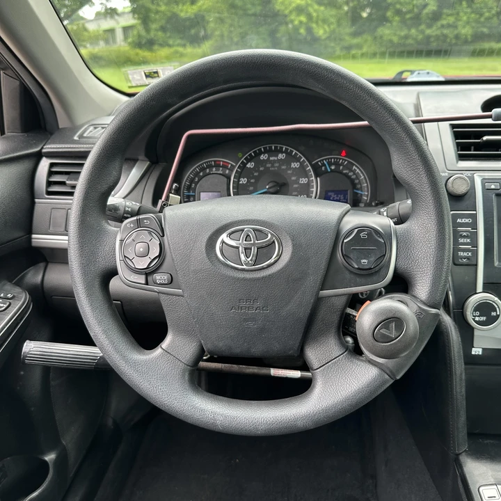 2012 Toyota Camry 7th Gen - Image 29 of 31