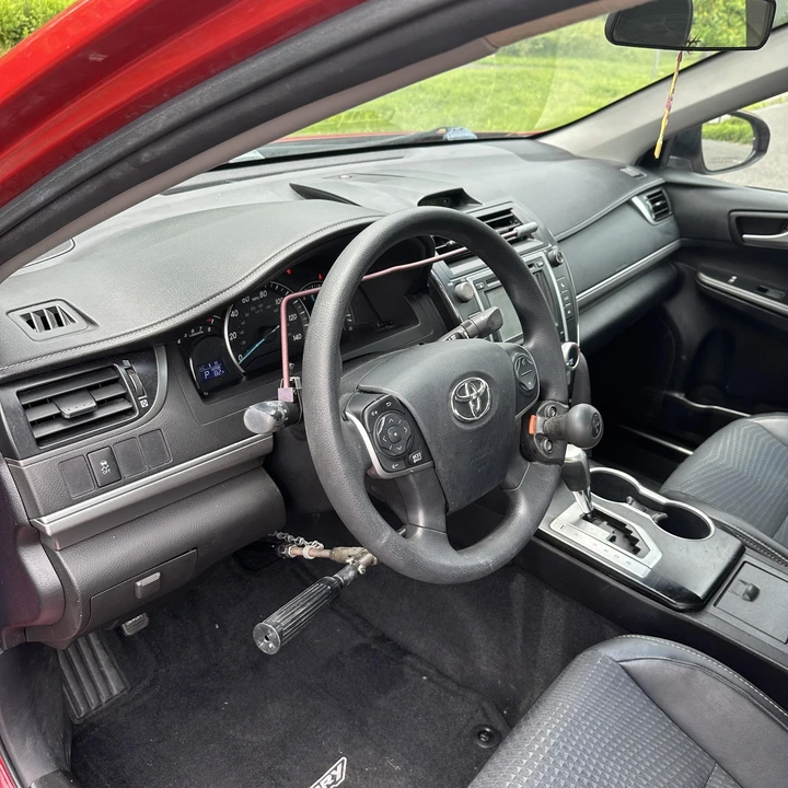 2012 Toyota Camry 7th Gen - Image 26 of 31