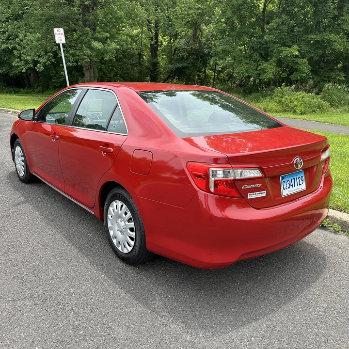 2012 Toyota Camry 7th Gen - Image 7 of 31