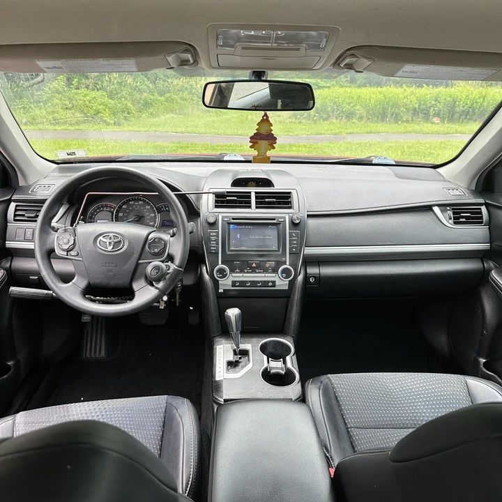 2012 Toyota Camry 7th Gen - Image 27 of 31