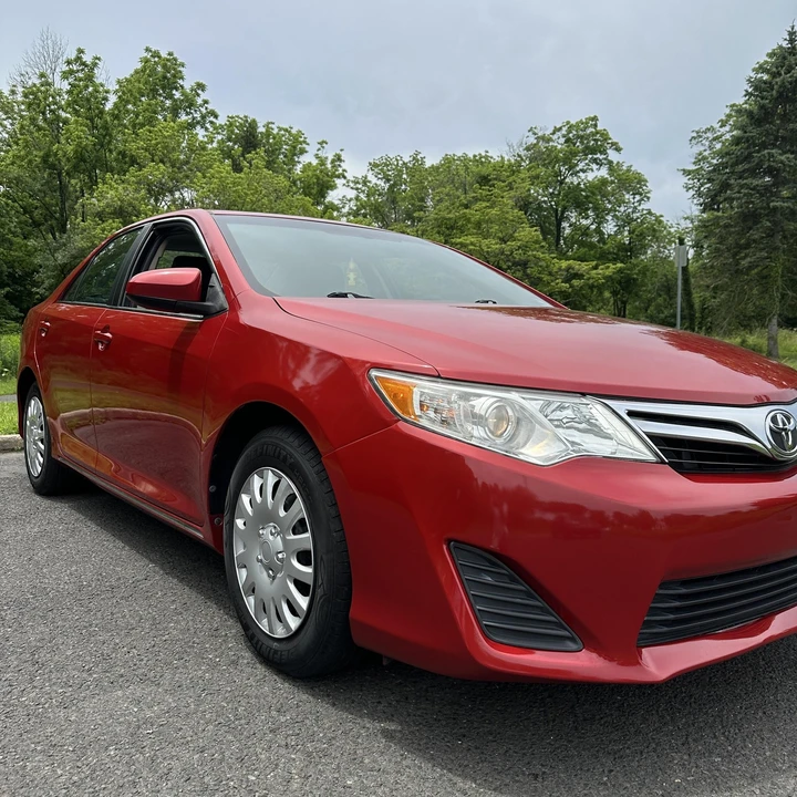 2012 Toyota Camry 7th Gen - Image 12 of 21