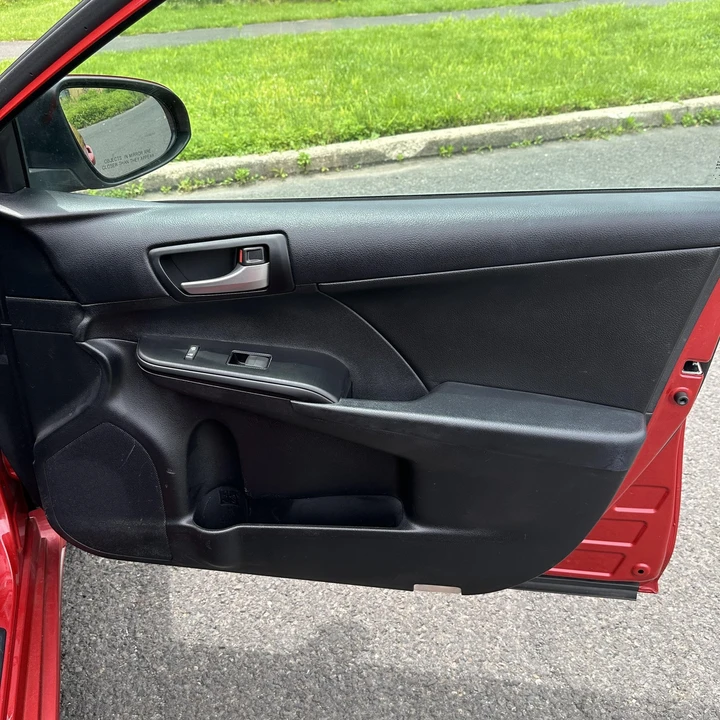 2012 Toyota Camry 7th Gen - Image 16 of 31