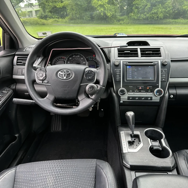 2012 Toyota Camry 7th Gen - Image 28 of 31