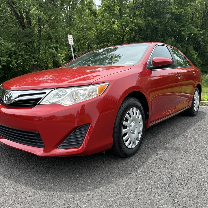 2012 Toyota Camry 7th Gen - Image 10 of 21