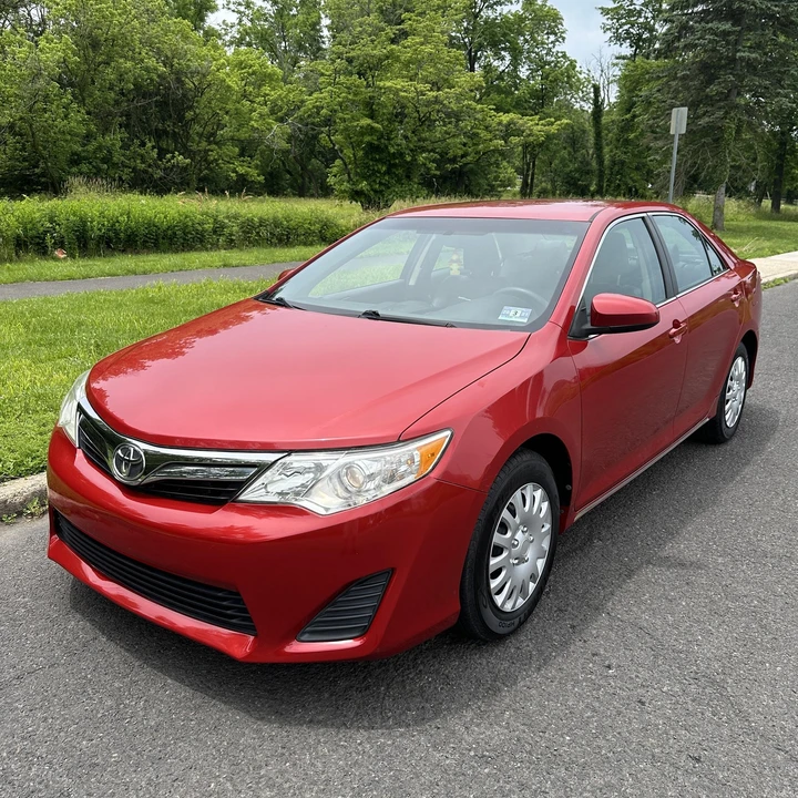 2012 Toyota Camry 7th Gen - Image 9 of 21